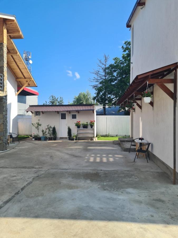 Luca'S Studio 2 ,Close To Therme Bucharest, Airport Otopeni Balotesti Luaran gambar